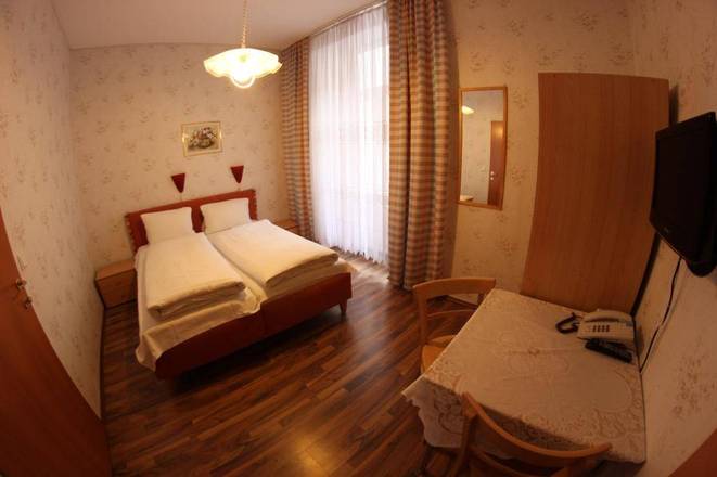 Hotel Pension ARPI, Vienna