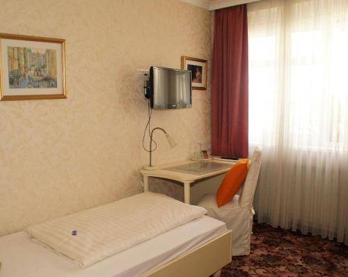 Aviano Pension, Vienna