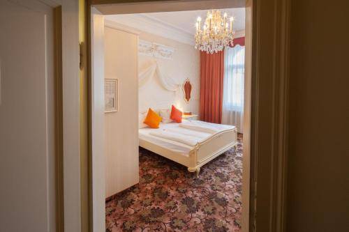 Aviano Pension, Vienna