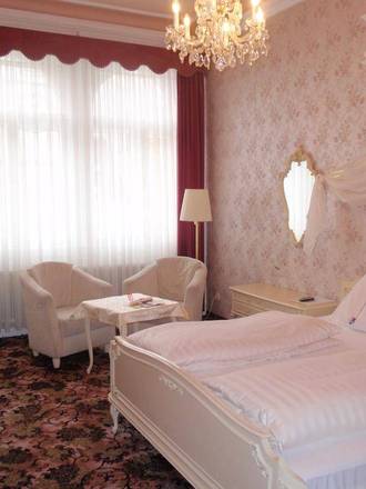 Aviano Pension, Vienna