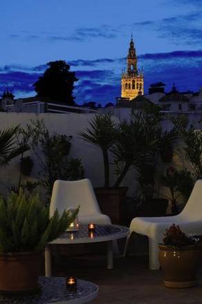Un Patio en Santa Cruz, Seville
