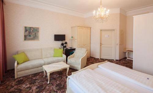 Aviano Pension, Vienna