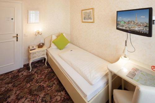 Aviano Pension, Vienna