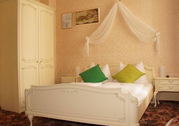 Aviano Pension, Vienna