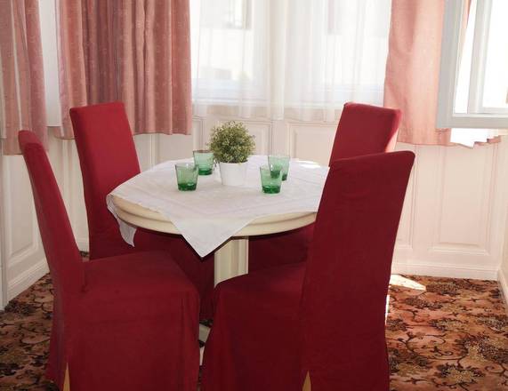 Aviano Pension, Vienna